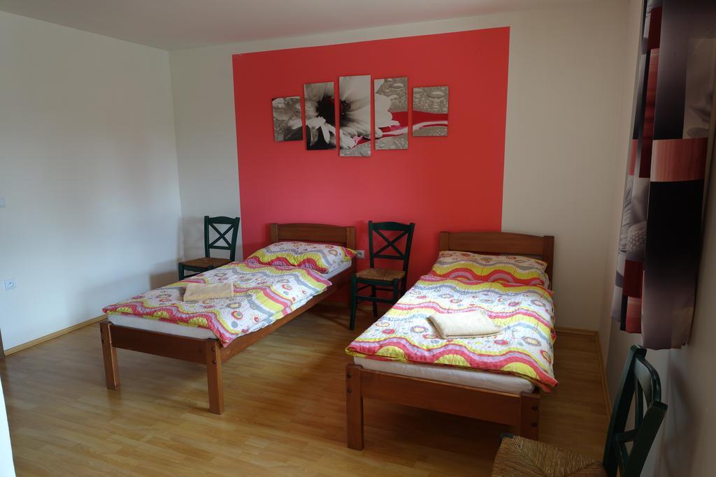 Penzion U Tomcalu Terezin  Экстерьер фото